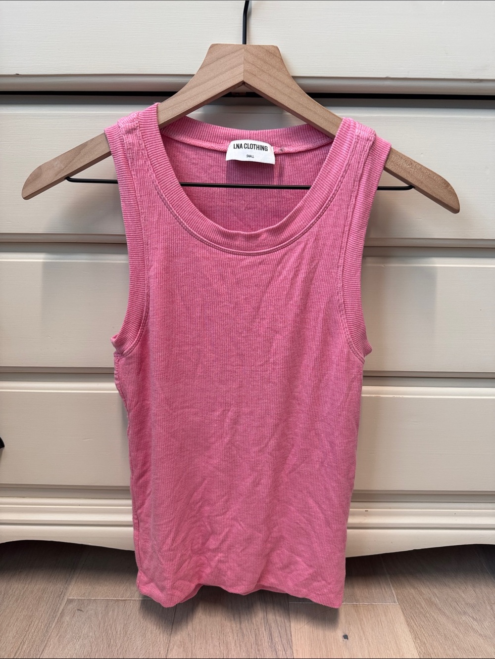LNA Jones ribbed tank